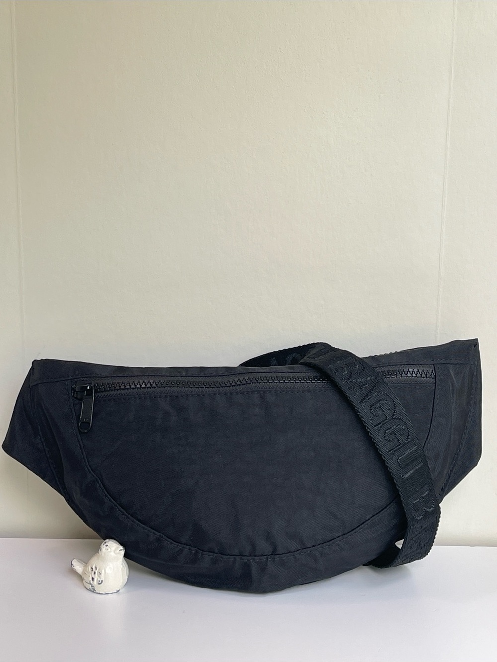 BAGGU CRESCENT FANNYPACK - BLACK